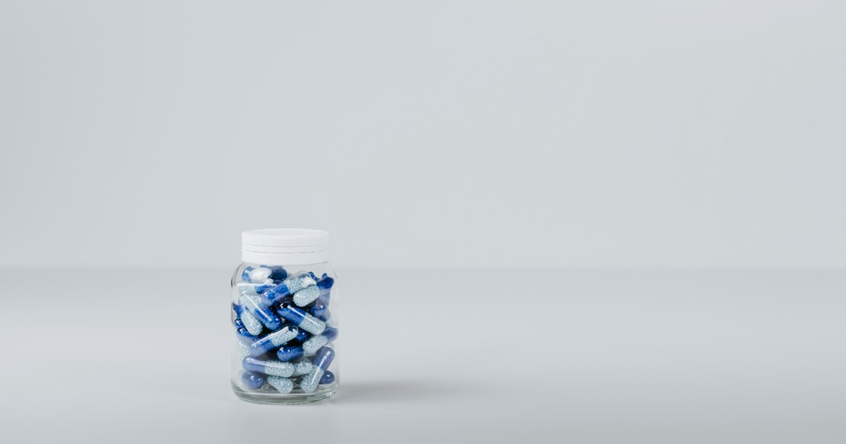 Finasteride vs Minoxidil: What to Choose and for Whom